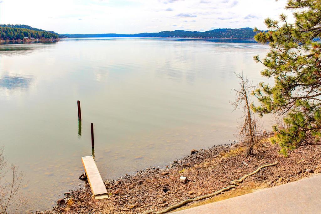 Beautiful Lake Coeur D'Alene Cabin On The Bay Hotel Mica ภายนอก รูปภาพ